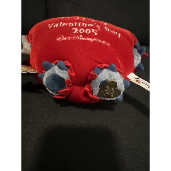 Disney Parks Stitch Valentines beanie vintage plush figure 2005 New With Tags - Picture 5 of 5
